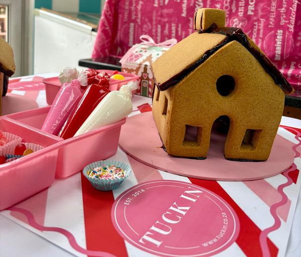 Gingerbread house decorating workshop