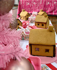 Gingerbread house decorating workshop